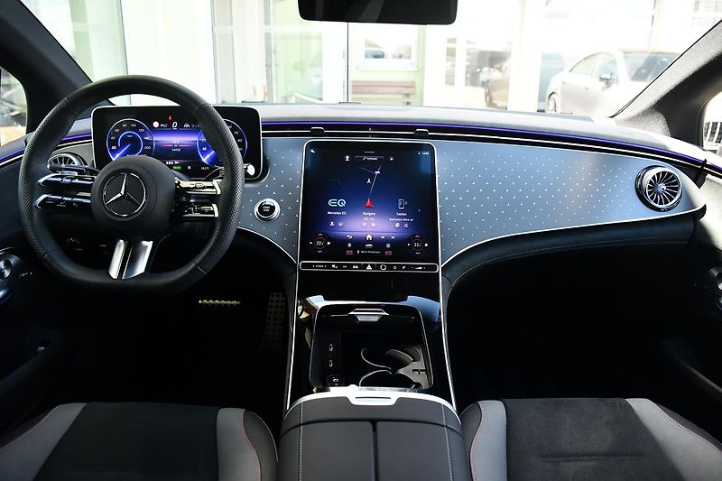 Mercedes-Benz EQE 350 AMG PREMIUM 4MATIC 1M  - fotka 6 z 38