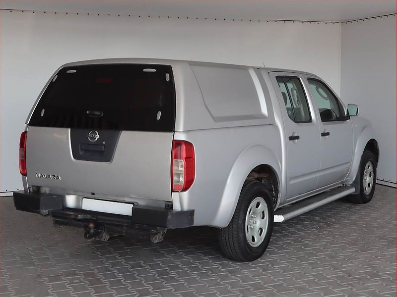 Nissan Navara (2006) 2.5 DCi, 4X4 - fotka 5 z 14