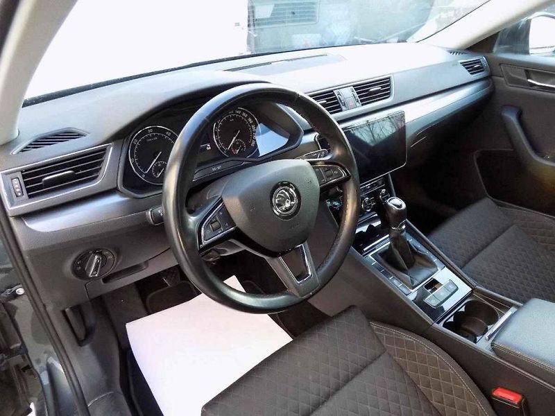 Dacia Logan.