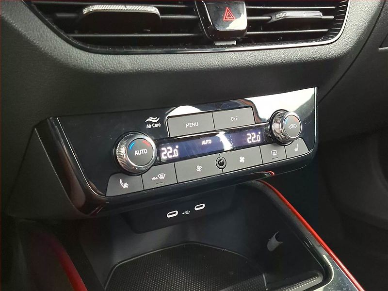 Škoda Fabia (2025) 1.0 TSI, MONTE CARLO, AUTOMAT - fotka 18 z 23