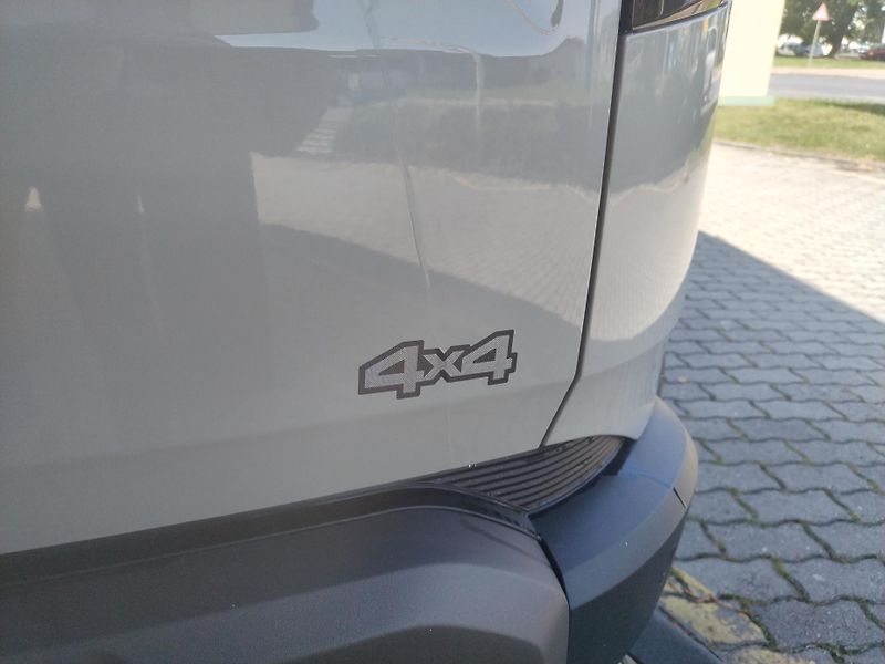 Dacia Duster (2026) JOURNEY hybrid-G 150 4x4 - fotka 10 z 22