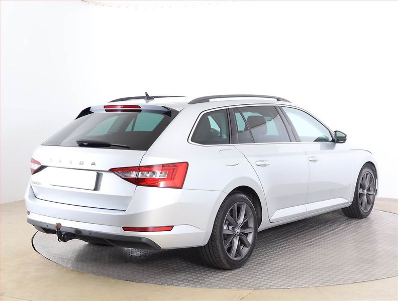 Škoda Superb (2019) Ambition Plus 2.0 TDI, Automat - fotka 5 z 19