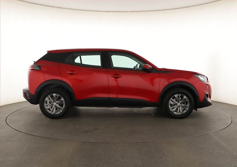 Peugeot 2008 (2020) 1.2 PureTech, Serv.kniha - fotka 6 z 20