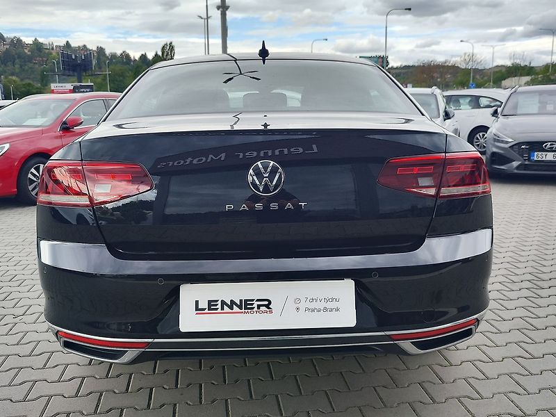 Volkswagen Passat 2.0 TDI/110kW Elegance - fotka 6 z 34