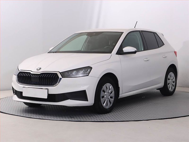 Škoda Fabia (2022) 1.0 TSI, Tempomat - fotka 2 z 19
