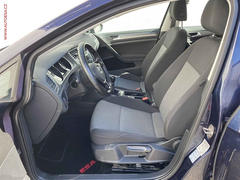 Volkswagen Golf (2016) 1.2 TSi, Trendline, bixen - fotka 9 z 17
