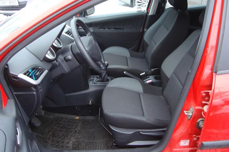 Peugeot 207 (2010) 1.4i, Zakoup.v ČR, Naj.70 Tis. - fotka 26 z 52