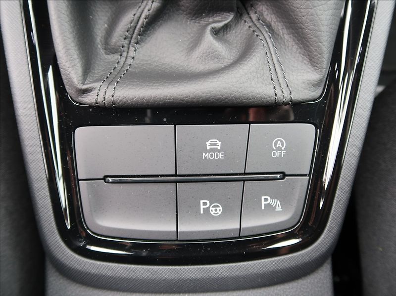Škoda Kamiq 1,0 TSi,85kW,Drive,ČR,záruka - fotka 18 z 29