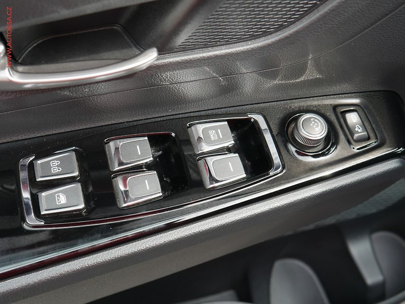 SsangYong Korando (2021) 1.5 T-GDi, 1.maj,ČR, LED, TZ - fotka 15 z 26