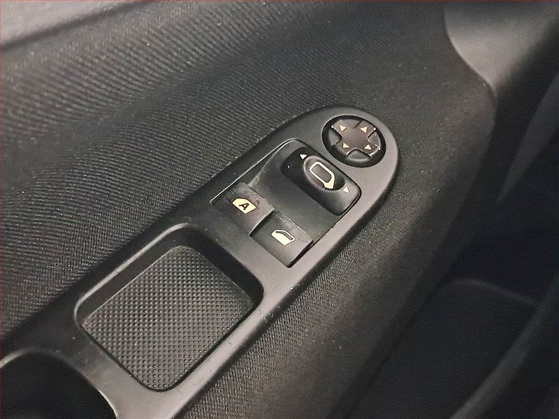 Peugeot 207 (2008) 1.6 HDi, po STK, za super cenu - fotka 14 z 14