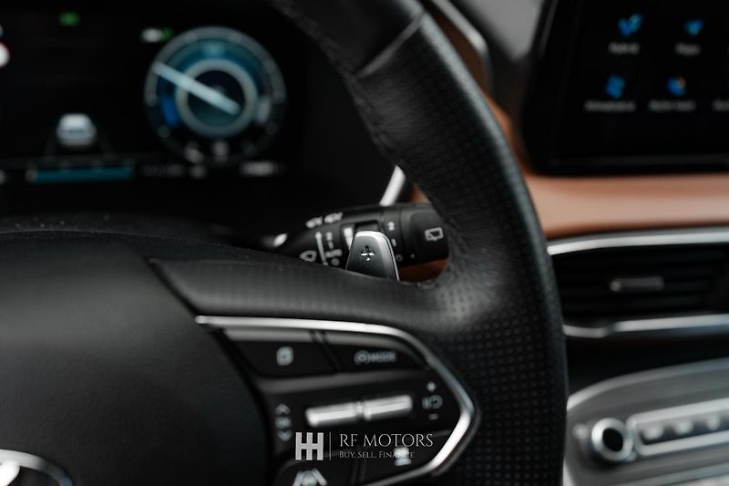 Hyundai Santa Fe (2023) - fotka 38 z 49