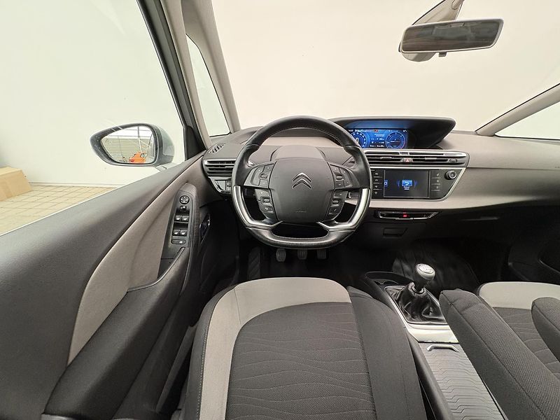 Citroën C4 SpaceTourer 1.6 HDI Attractive - fotka 22 z 31