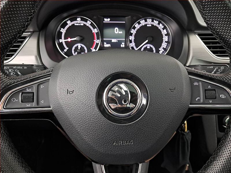 Škoda Rapid (2017) Spaceback 1.2 TSI, Serv.kniha - fotka 14 z 19