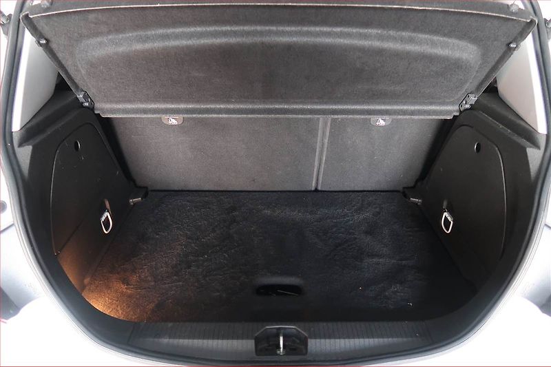 Opel Corsa (2015) 1.2, Tempomat - fotka 13 z 16
