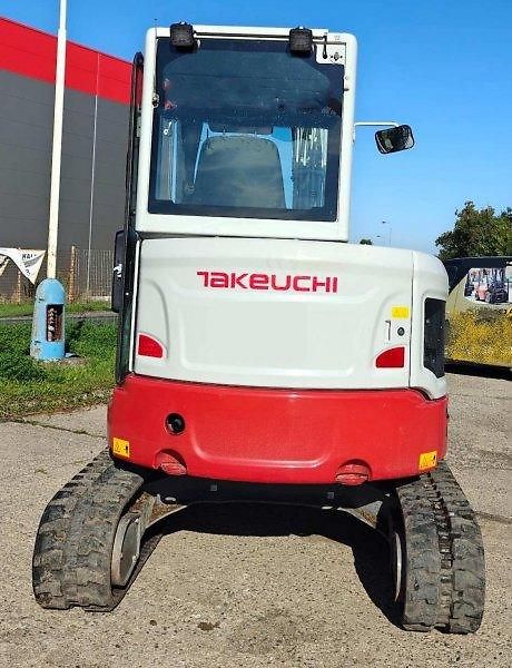 Takeuchi (2024) TB335 minibagr 4t tilt svahovk - fotka 4 z 9