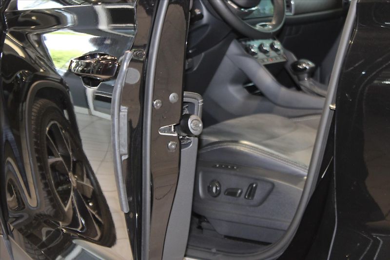 Škoda Kodiaq TDi DSG 4x4 Style ACC/Fullserv - fotka 9 z 33