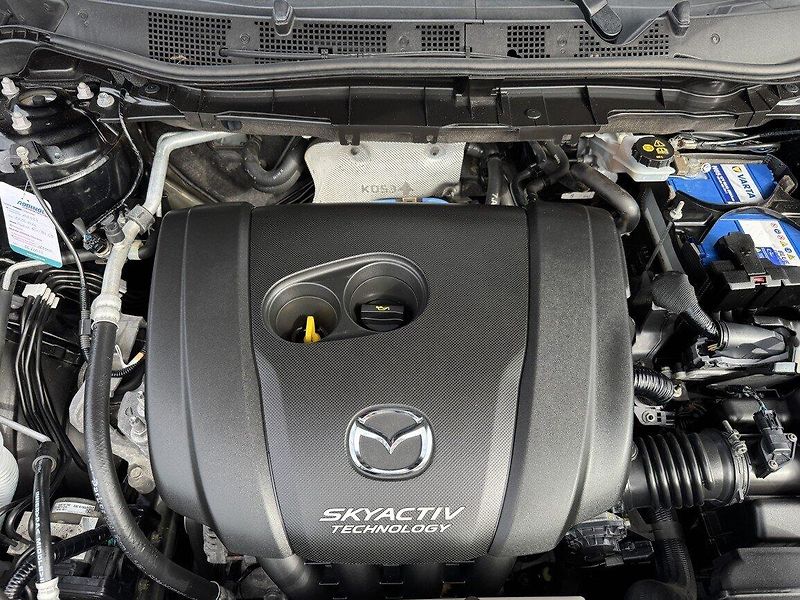 Mazda CX-5 (2014) 2.0i G-165 Navi Digi Klima RVM - fotka 34 z 47