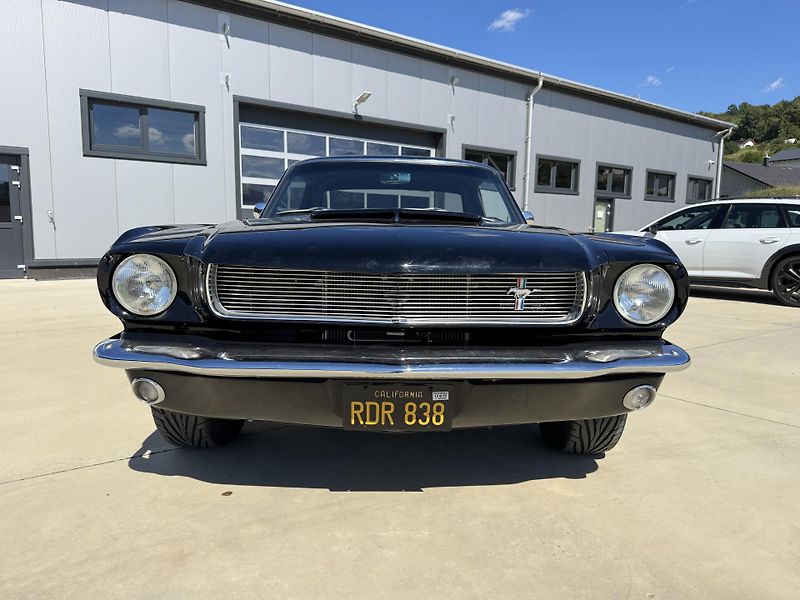 Ford Mustang V8 347 cui Coupe - fotka 4 z 42