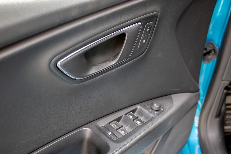 Seat Leon - fotka 15 z 39