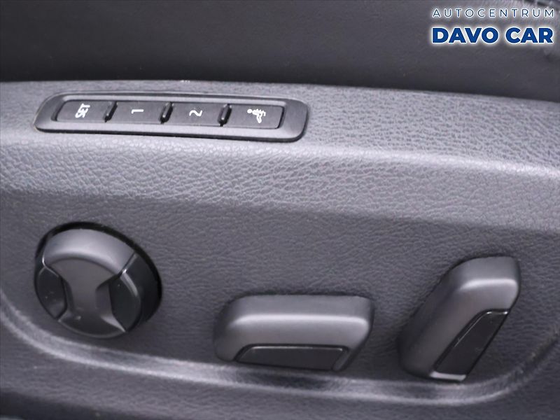Škoda Superb 2,0 TDI 147kW 4x4 L&K DSG DPH - fotka 18 z 46
