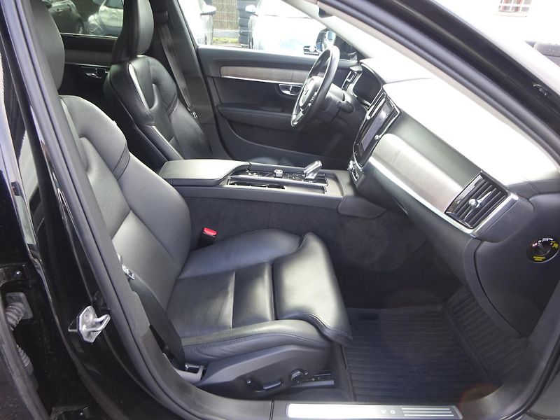 Volvo S90 AWD 173kW Inscription ČR DPH - fotka 9 z 33