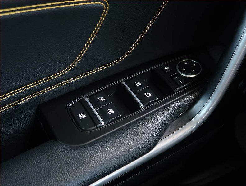Kia XCeed (2019) TOP 1.4 T-GDI, Automat - fotka 22 z 26