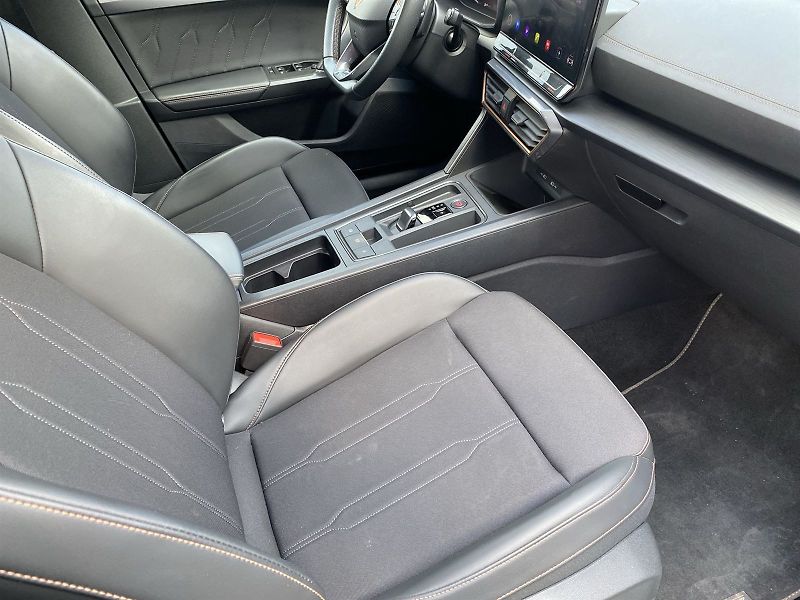 Cupra Formentor (2024) 2,0 TSI 4Drive DSG - fotka 8 z 39