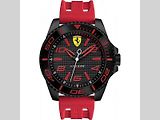 Hodinky Scuderia Ferrari. Cena: 2 500 Kč