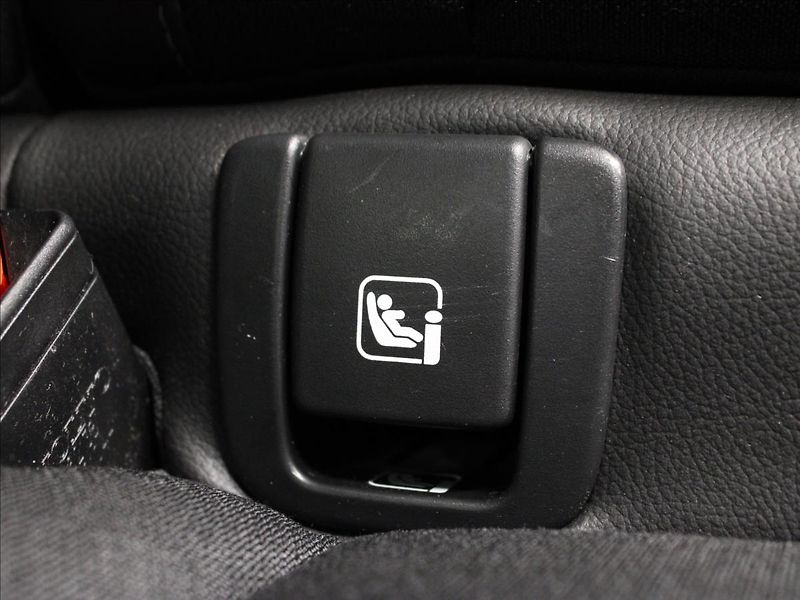 Volvo XC40 2,0 T5 182KW AWD zánovní - fotka 32 z 34