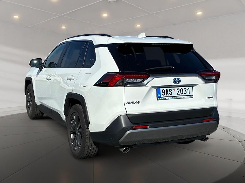 Toyota RAV4 (2023) COMFORT 2.5 HYBRID 131kW 4WD  - fotka 4 z 11