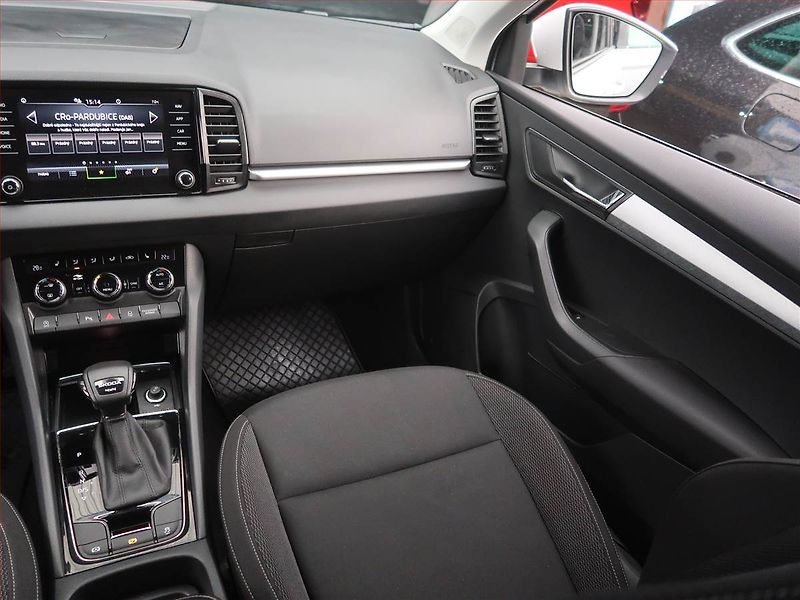 Škoda Karoq (2024) Fresh 2.0 TDI - fotka 8 z 22