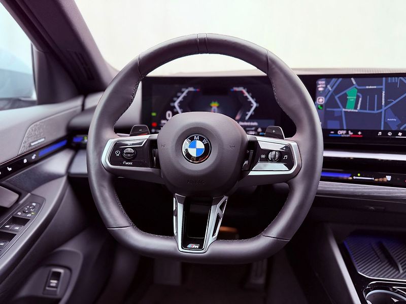 BMW Řada 5 540d xDrive, Serviska, Záruka - fotka 20 z 37