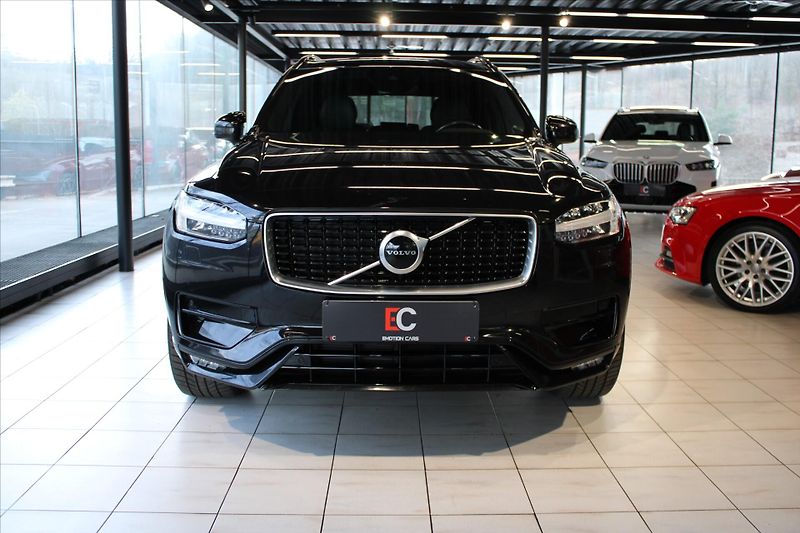 Volvo XC90 B5 AWD R Design PilotAssist/DP - fotka 2 z 32