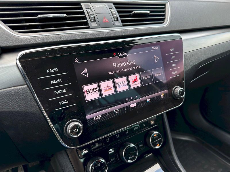 Škoda Superb (2018) Combi 2.0 TDI Style - fotka 22 z 33