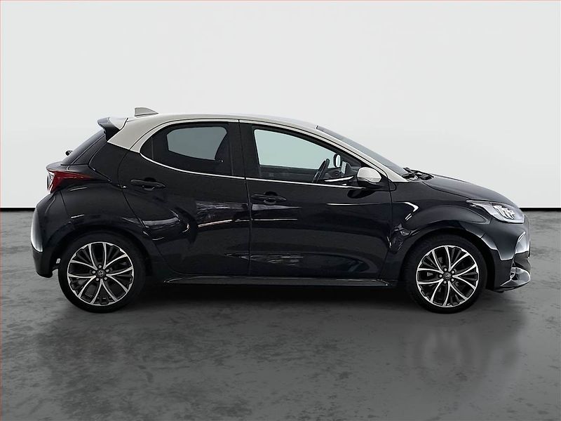 Toyota Yaris (2020) 1.5 VVT-i, Kůže, Tempomat - fotka 6 z 16