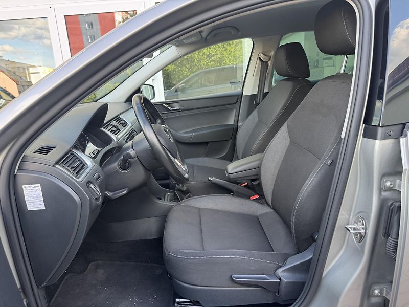 Škoda Rapid (2015) 1.2TSI Ambition ČR - fotka 12 z 18