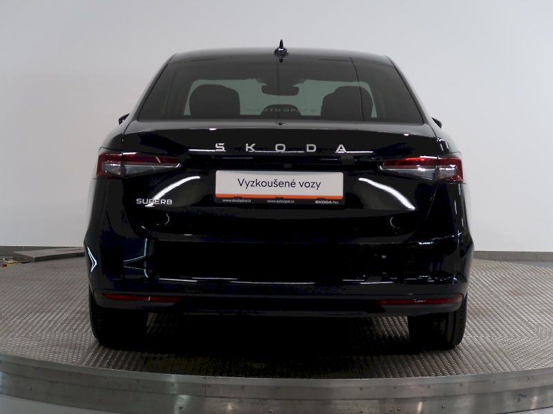 Škoda Superb (2024) SELECTION 2.0TDI 110KW LED LOU - fotka 9 z 42