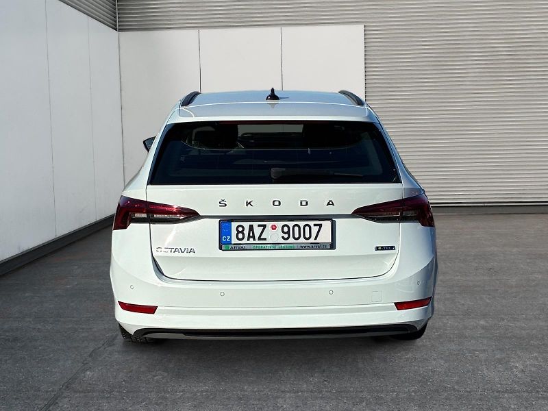 Škoda Octavia (2021) AMBITION 1.5e-TEC 110kW CZ DPH - fotka 5 z 11