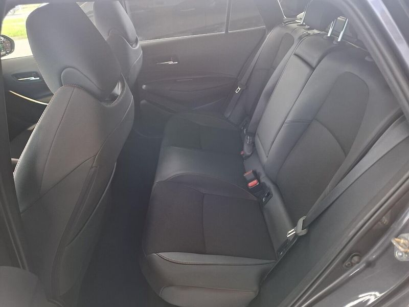 Toyota Corolla 2.0HEV 112KW GR Sport 2024 - fotka 6 z 13