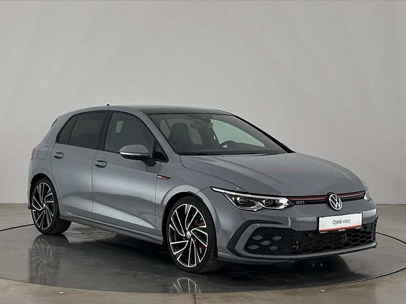 Volkswagen Golf GTI DSG - fotka 14 z 29