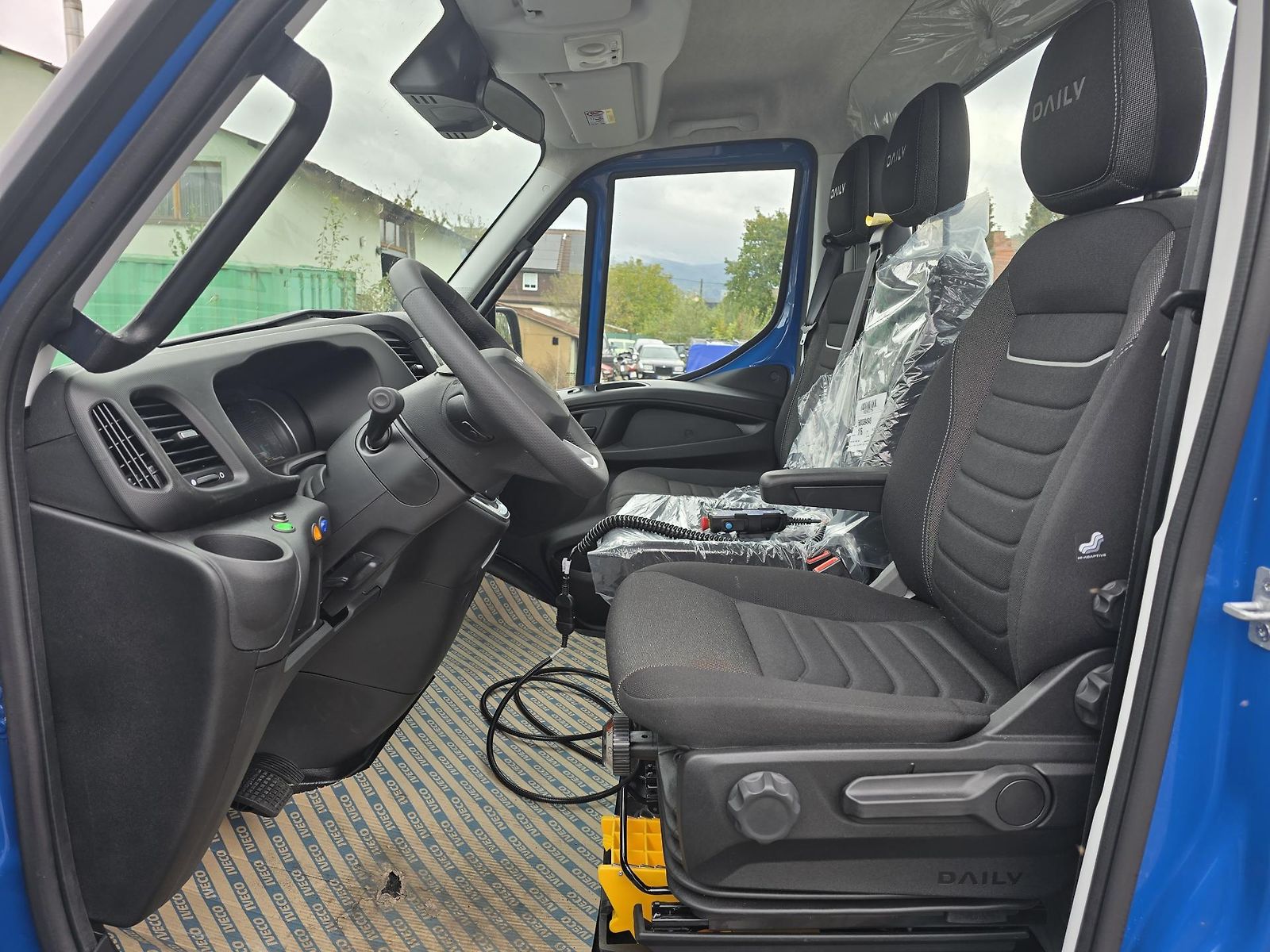 Iveco Daily HÁKOVÝ NOSIČ DO 3,5 T — foto 7