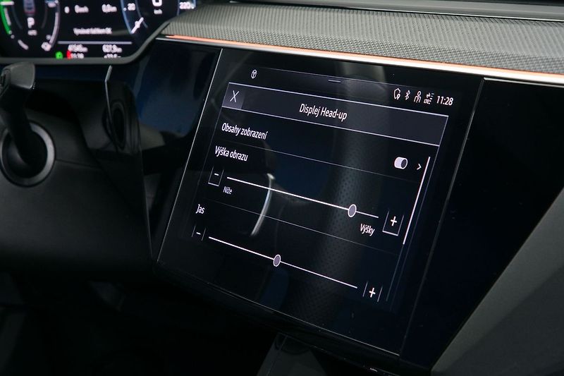 Audi e-tron 55 300kW Sportback Black Edice - fotka 34 z 47