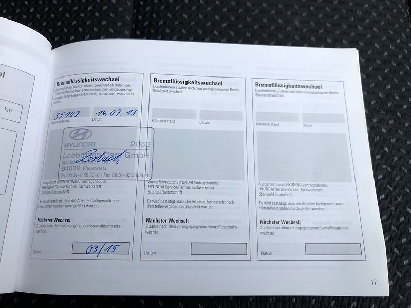 Hyundai i30 (2009) 1.4 16V - fotka 30 z 33