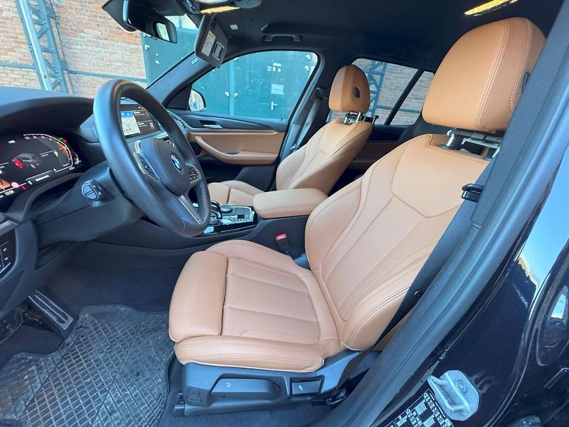 BMW X3 (2024) xDrive20d M paket + tažné - fotka 12 z 34