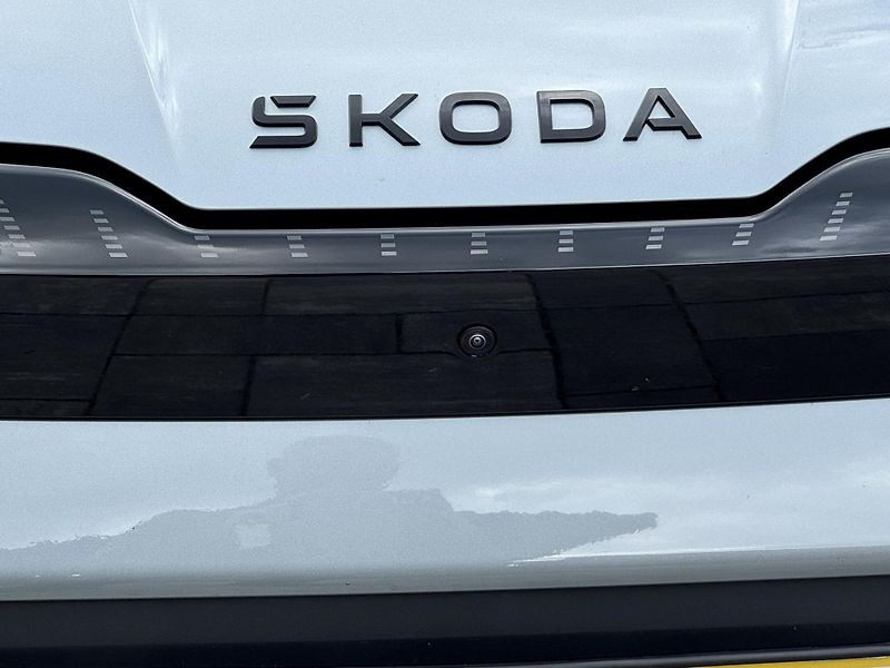 Škoda Elroq RS 250kw 4x4 + tažné - fotka 14 z 64