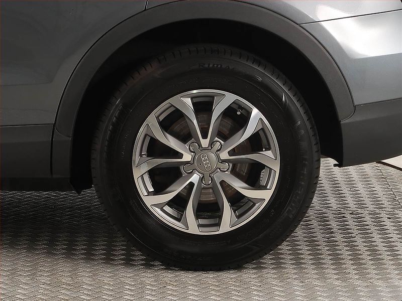 Audi Q3 (2012) 2.0 TDI, 4X4, Automat - fotka 15 z 19