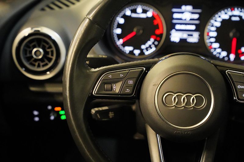 Audi A3 - fotka 16 z 28