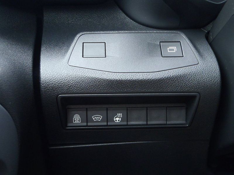 Opel Combo Life Elegance Plus 1.5 CDTI - fotka 22 z 29
