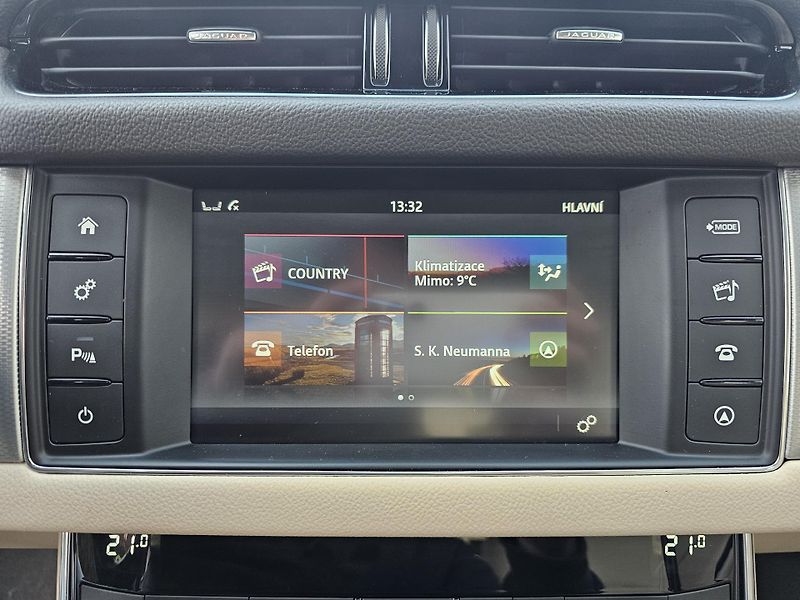 Jaguar XF (2019) 2.0 25D 177kW 2019,VÝHŘEV,KŮŽE - fotka 35 z 50