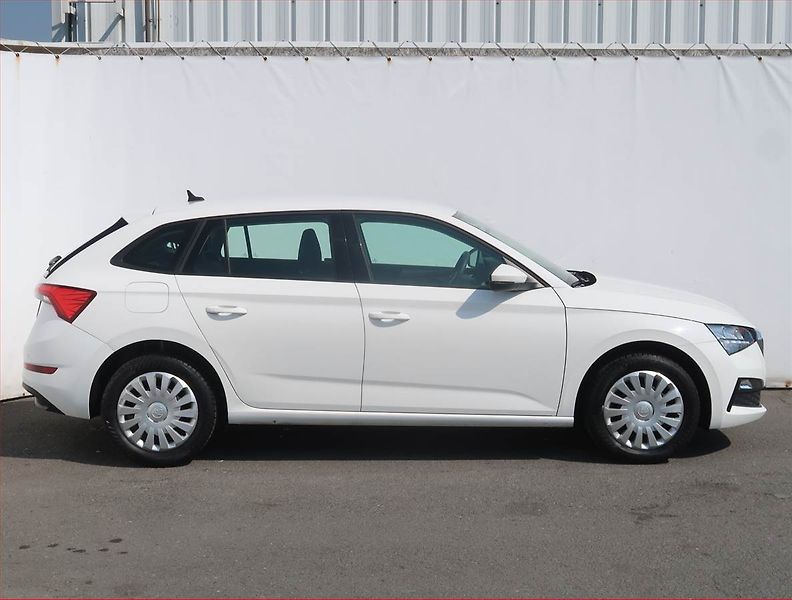 Škoda Scala (2020) Ambition 1.0 TSI, ČR,1.maj - fotka 6 z 18